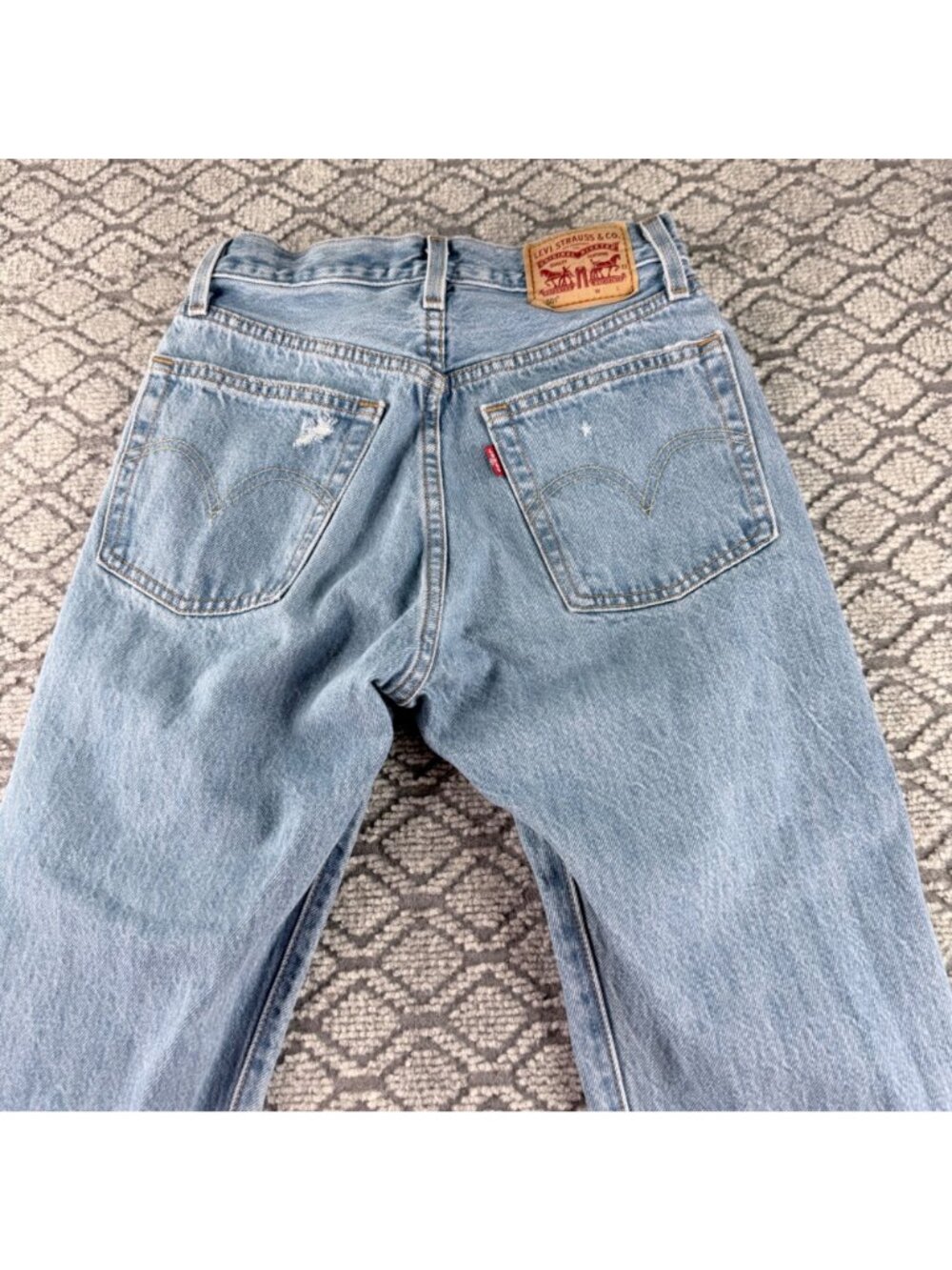 Levi’s 501 Distressed Light Wash Straight Leg Denim Jeans Size W24 L26 - Picture 7 of 16
